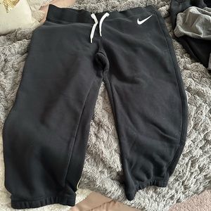 Nike large Capri sweat jogger